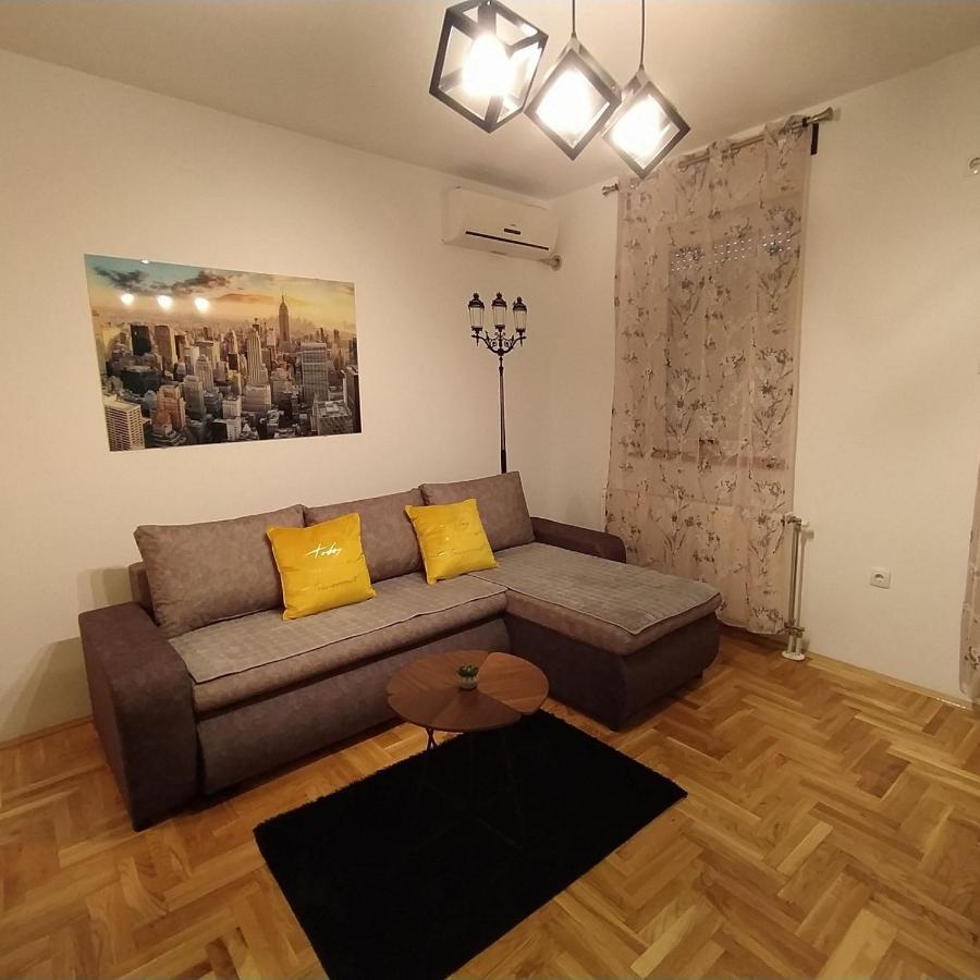 Daniris Apartman โนวีซาด ภายนอก รูปภาพ